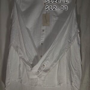 White Button-Up women’s shirt